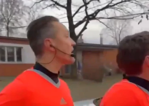 Andris Treimanis konfliktē ar JDFS "Alberts" faniem. 