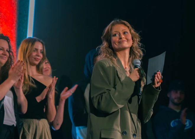 2025. gada 21. novembrī VEF Kamerzālē “Spīdola” notika Nansijas Garkalnes jeb Tikashas Sakamas dziesmas "#010126 CODA" prezentācijas pasākums.