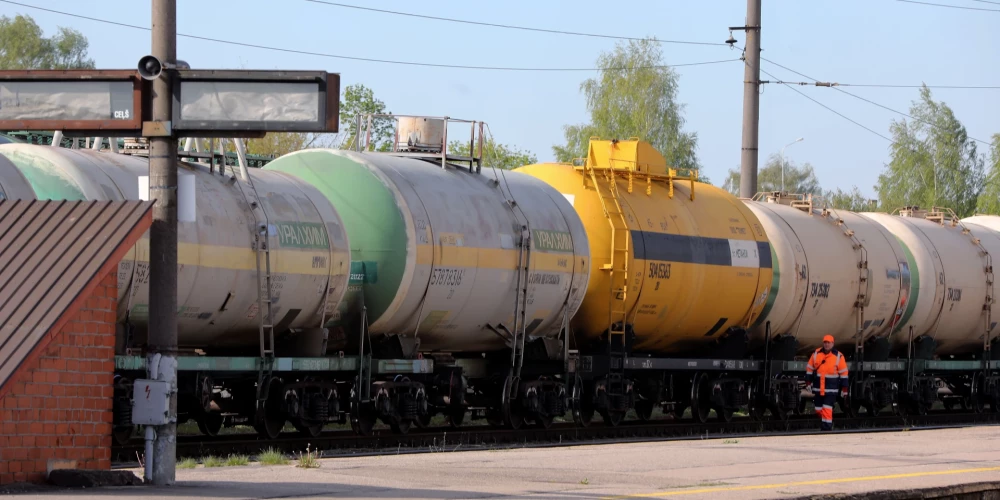 Латвия думает оборвать железнодорожный глаз Кремля.