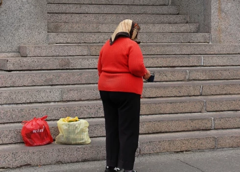 Каждый пятый человек в Латвии находится в зоне риска бедности.