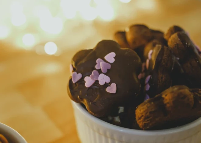 Piparkūkas ar šokolādi