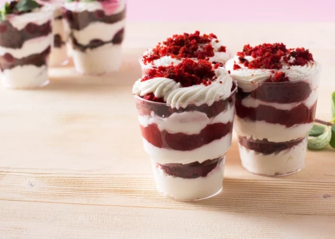 Brūkleņu kārtojums ar pārslām