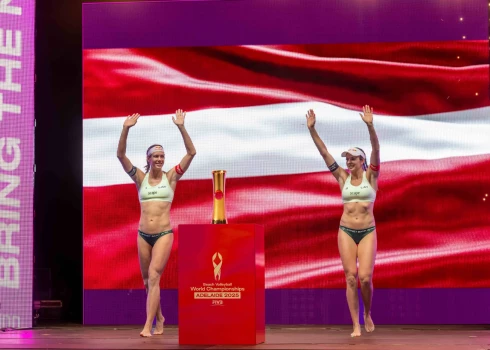 Latvijas duets Tīna Graudiņa/Anastasija Sevastova.