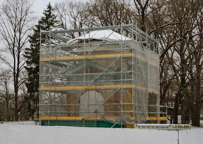 Скрытое сокровище парка Кронвальда: павильон, построенный к 700-летию Риги в 1901 году, получает вторую жизнь