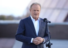 Donalds Tusks stingri uzsver, ka miera plāns ir jāizstrādā apdomīgi