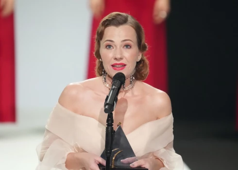 Maija Doveika aizvadītajā "Spēlmaņu naktī" tika godināta kā gada aktrise.