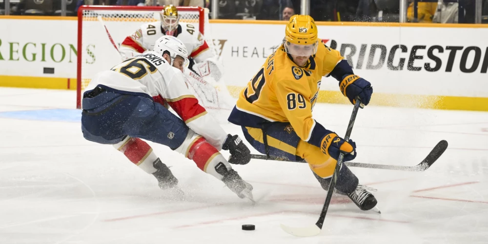 Balinskim divas rezultatīvas piespēles "Panthers" uzvarā pār "Predators".