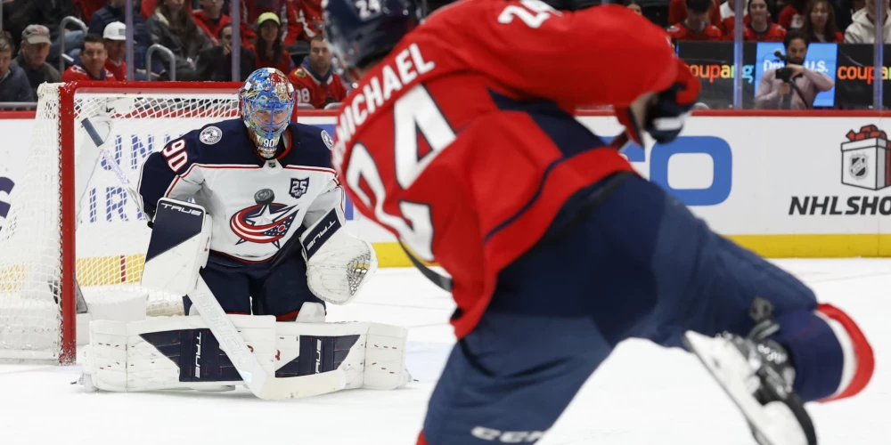 Merzļikins atvaira 26 metienus "Blue Jackets" zaudējumā "Capitals" komandai.