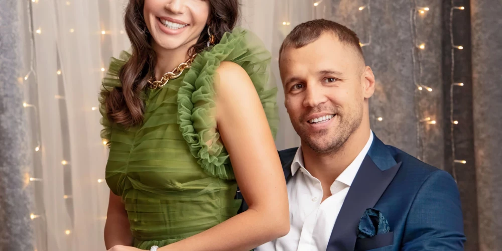 Jūlija un Mairis Brieži nu iet katrs savu ceļu.