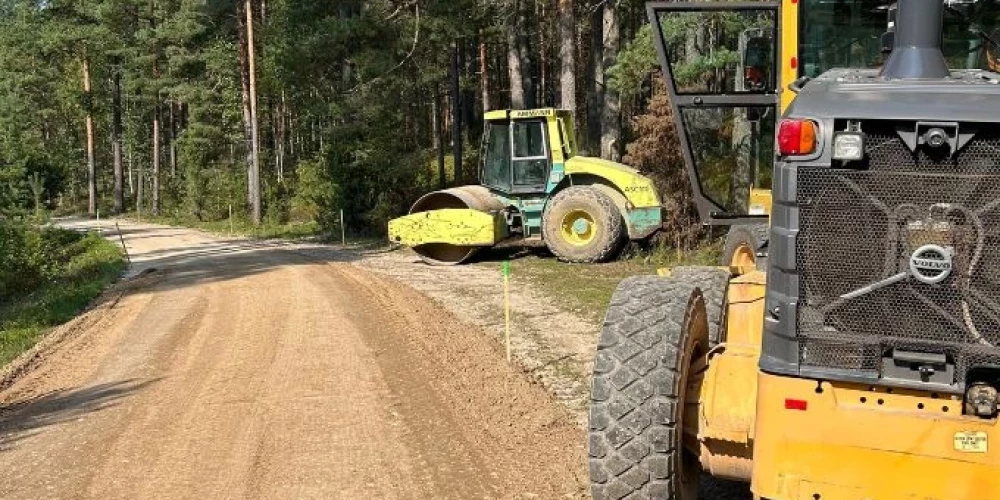 Atjaunots vēsturiski nozīmīgais Ložmetājkalna ceļš, kas ved uz 1916. decembrī un 1917. gada janvārī notikušo Ziemassvētku kauju vietām.