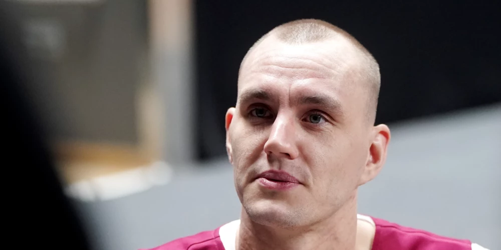 Latvijas izlases galvenais treneris Sito Alonso redz vietu Anžejam Pasečņikam sastāvā.