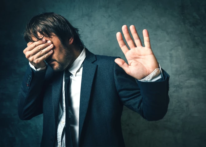 Соседи почувствовали запах: после похорон матери одинокий житель Саласпилса замкнулся в себе и вскоре скончался