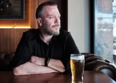 Viņš sāka lietot alkoholu, iesaistījās romānā ar kolēģi. Reāla problēma - vīriešu vientulība