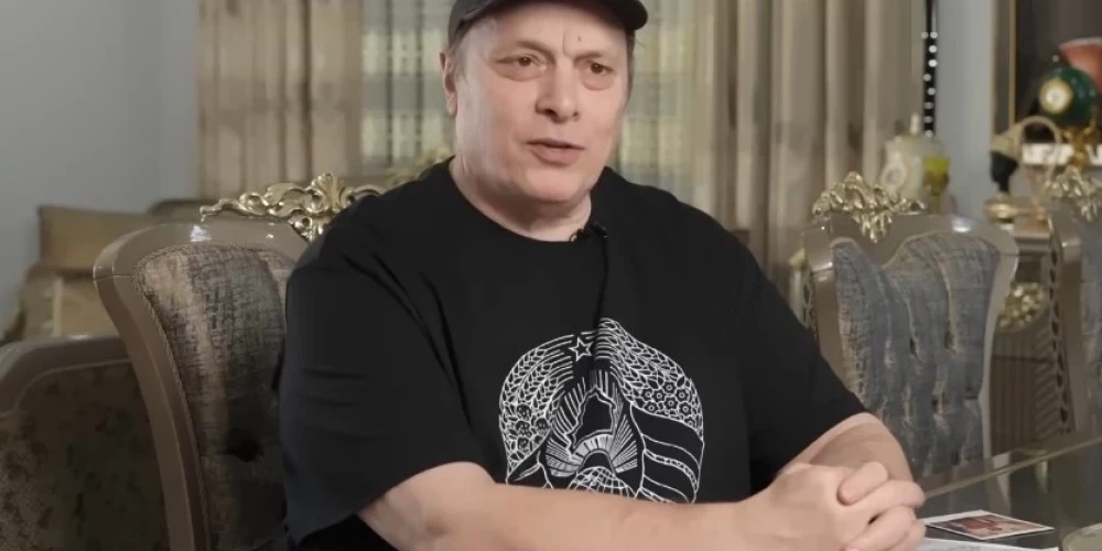 В России Андрею Разину за мошенничество в особо крупном размере грозит до 10 лет колонии.