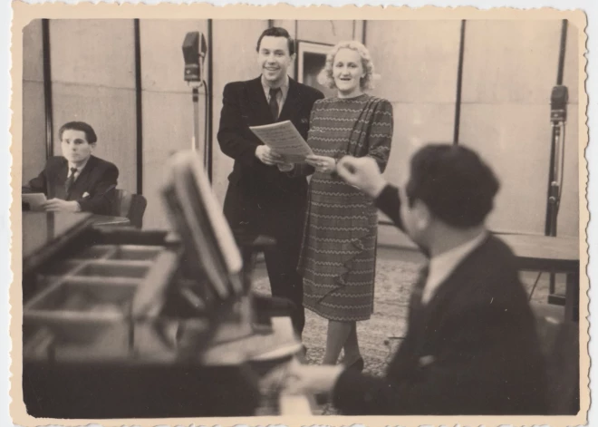 Andreja Žagara kultūras attīstības fonds aicina uz Mikus Čežes izklaidējoši izglītojošo lekciju “Sarunas. Māksla piedot”