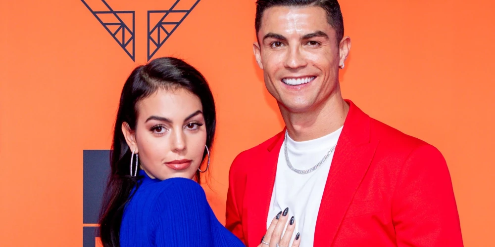 Krištianu Ronaldu un Džordžīna Rodrigesa sāka satikties 2016. gadā.