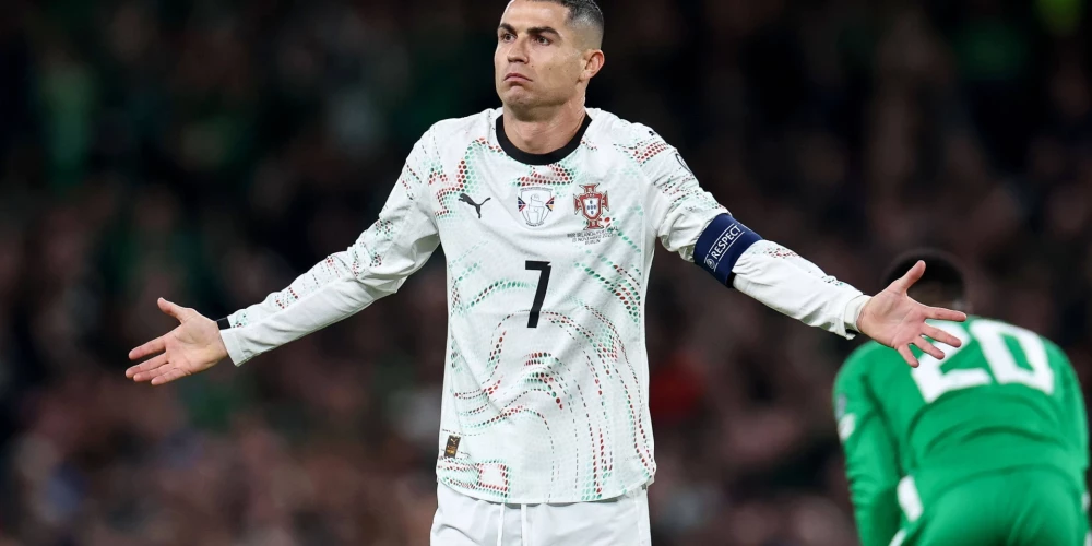 Krištianu Ronaldu nesaprot, par ko saņēmis sarkano "plāksteri"