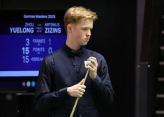 Latvijas snūkerists Žižins satriec divkārtējo pasaules čempionāta finālistu 