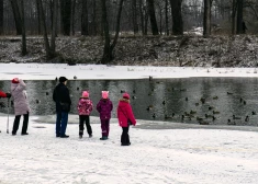 Vēja brāzmas, atkala un sals: sinoptiķi atklāj, kāds laiks gaidāms novembra izskaņā
