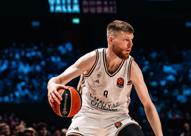 Dāvim Bertānam un Rodionam Kurucam astoņi punkti klubu mainīgās sekmēs, Žagars noskatās "Fenerbahce" uzvaru no malas