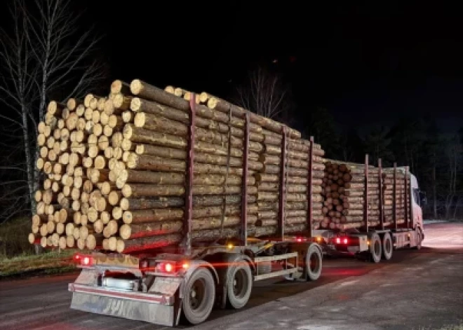 Teju 30 tonnas virs normas: policija atklāj īpaši bīstamus kravu pārvadājumus