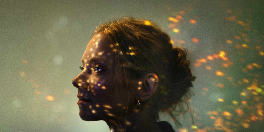 Это представление похоже на эмоциональное жизненное путешествие – яркое и полное неожиданных контрастов.