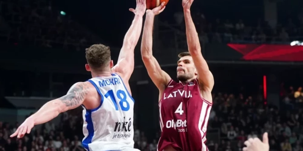 Ojārs Siliņš (ar bumbu) visdrīzāk būtu spēlējis nozīmīgu lomu Sito Alonso debijā.