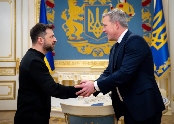 СМИ: глава делегации США в Киеве пугал Украину полным поражением, настаивая на несправедливом соглашении