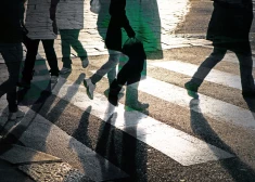 "У тебя есть редкая возможность проявить сознательность": ищут водителя, сбившего женщину в Иманте