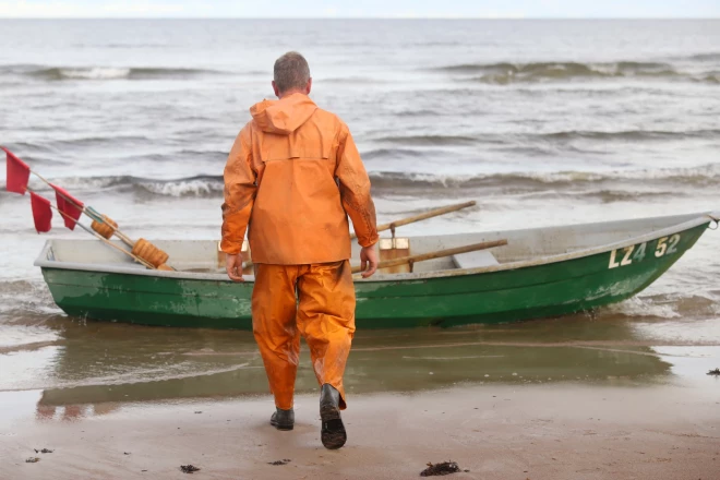 Aigars smejas, ka piekrastes zveja ir kā darbs Brīvdabas muzejā.