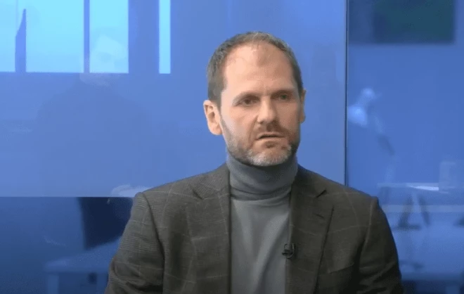 "Pata" valdes loceklis Jānis Mierkalns.