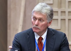 “Pārsteidzīgi spriest”: Kremlis atbild uz Trampa apgalvojumiem par drīzu mieru Ukrainā