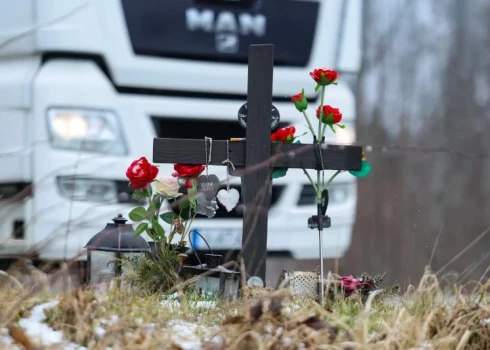 Traģisko avāriju, iespējams, izraisījis pasažieris.