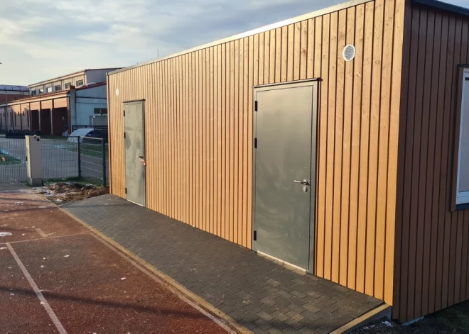 Ar Baložu iedzīvotāju līdzdalību izveidots jauns pludmales volejbola laukums