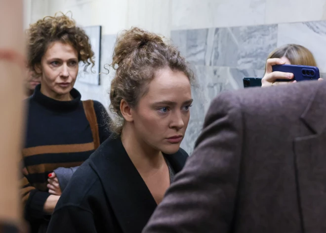 Актриса Аглая Тарасова получила срок за вейп с гашишным маслом