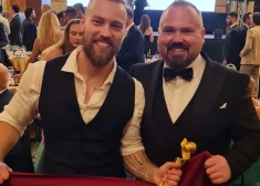 Денис Трифанов - новый король коктейлей! Латвиец стал лучшим Flair-барменом мира