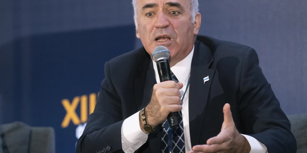 Гарри Каспаров: tсли бы не Украина, российские танки уже стояли бы в Польше.