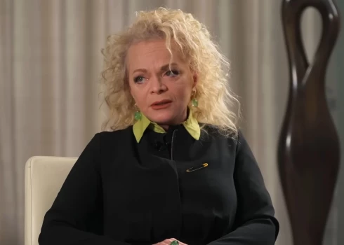 Имя Ларисы Долиной теперь вспоминают очень часто.