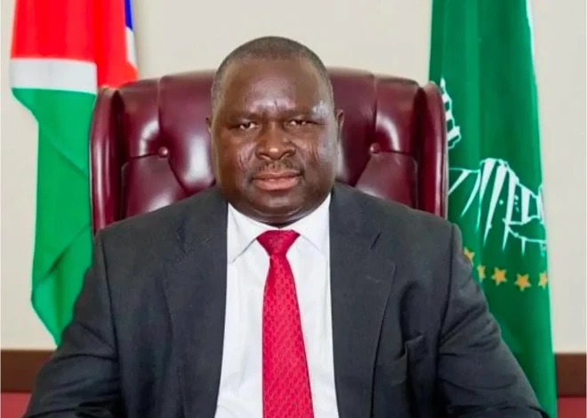 Ādolfs Hitlers atkal uzvar vēlēšanās