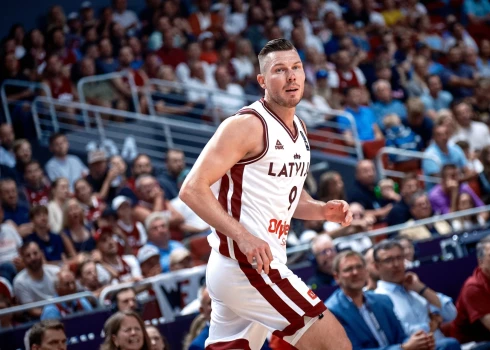 Dairis Bertāns izlasē būs nospēlējis veselas 159 oficiālās spēles. 