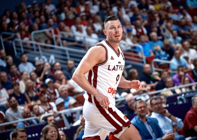 Kapteiņa pēdējā deja un jaunā trenera debija. Latvijas vīriešu izlase sāks Pasaules kausa kvalifikāciju