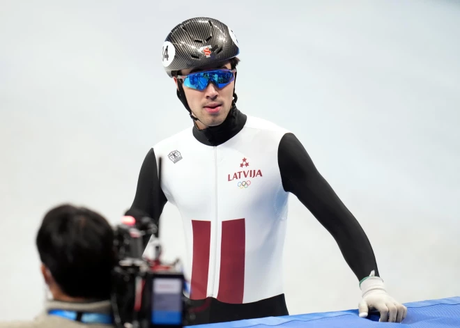 Šorttrekists Krūzbergs pārvar pirmo kārtu un izcīna vietu ceturtdaļfinālā 500 metros Nīderlandē