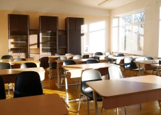 Privātskolas gatavojas vērsties Satversmes tiesā pret IZM piedāvātajiem skolēnu skaita kritērijiem