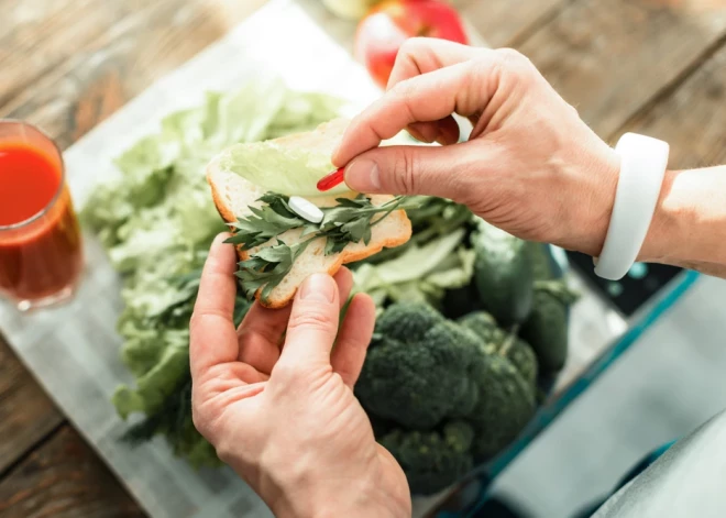 Kas ir pašlaik populārais biohakings - un kā tas var palīdzēt samazināt svaru