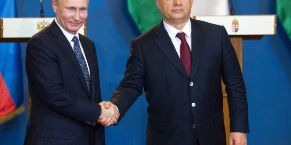 Ungārijas premjerministrs Viktors Orbāns piektdien Maskavā tiksies ar Krievijas vadītāju Vladimiru Putinu.