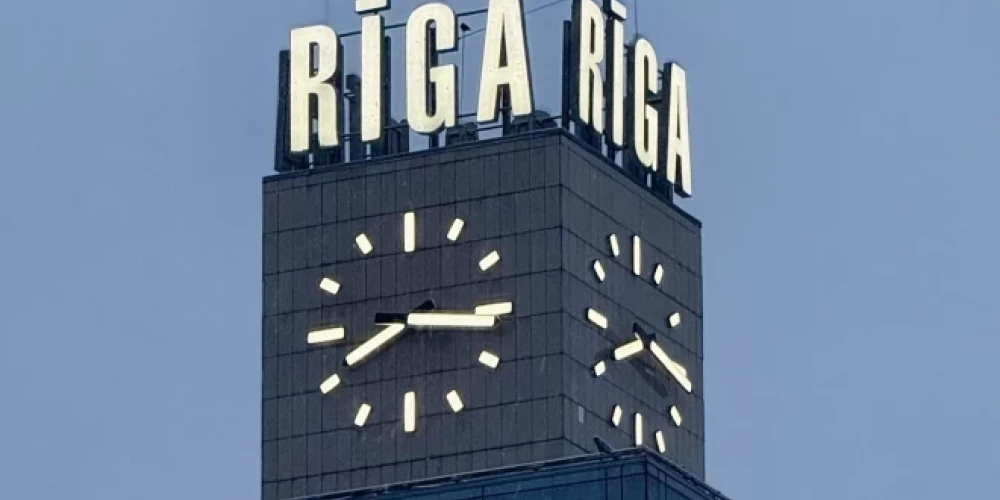 Рижанам рассказали о новом коротком номере 1201, куда звонить и в будни, и в кризисных ситуациях.