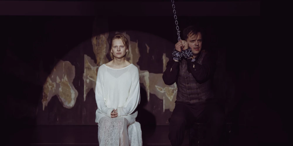 Ieskats Dailes teātra izrādē "Nāve un meitene".