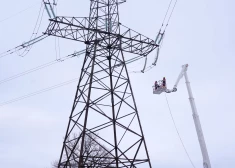 Жителям Латвии рассказали, почему при снижении тарифа на передачу на 10% счета за электричество могут остаться прежними