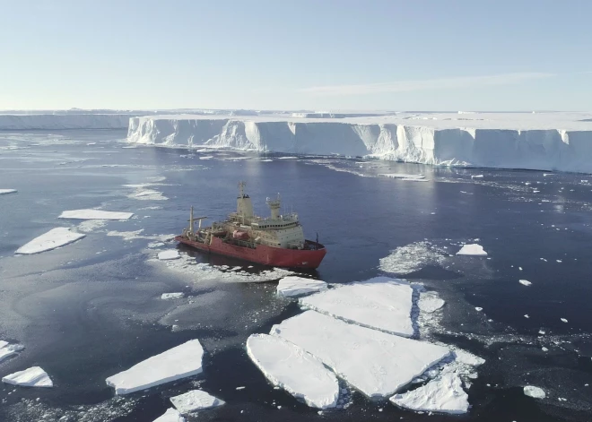 “Pastardienas ledājs” uz sabrukuma sliekšņa: zinātnieki nāk klajā ar satraucošu prognozi