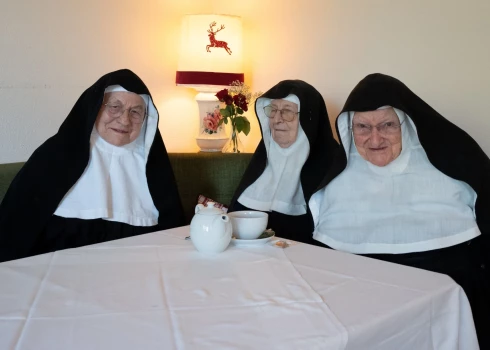 Mūķenes Rita, Regīna un Bernadete (foto: Scanpix / dpa / picture-alliance)